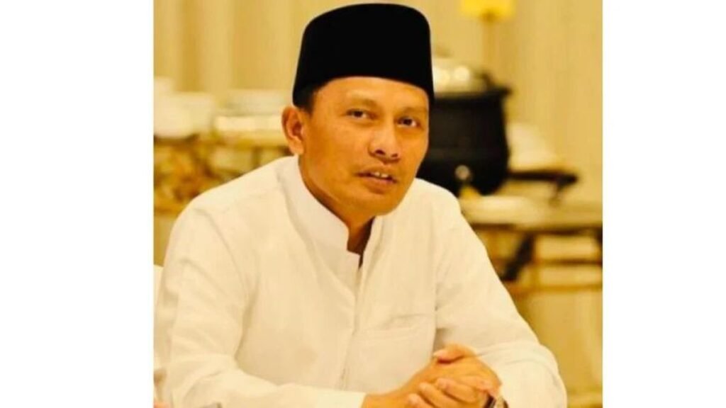 Wajah Islam Yang Tersenyum: Menggali Ruh Islam Nusantara untuk Peradaban yang Terluka, dan Jalan Sunyi Gus Gudfan Menakhoda Bahtera NU