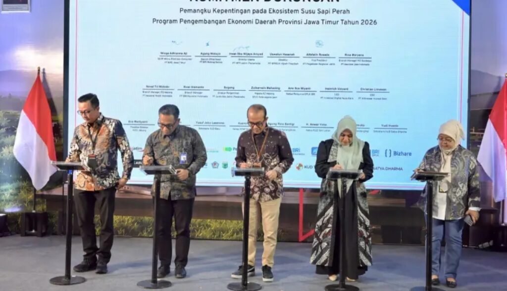Bank UMKM Jatim Salurkan Kredit Rp350 Juta untuk Peternak Sapi Perah di Malang
