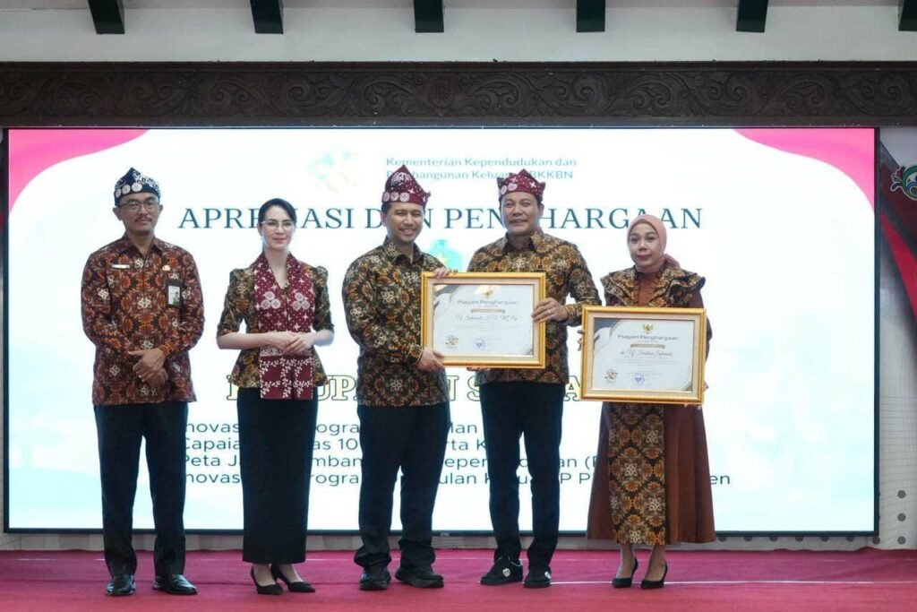 Sidoarjo Raih Penghargaan Penurunan Stunting dari Kemendukbangga