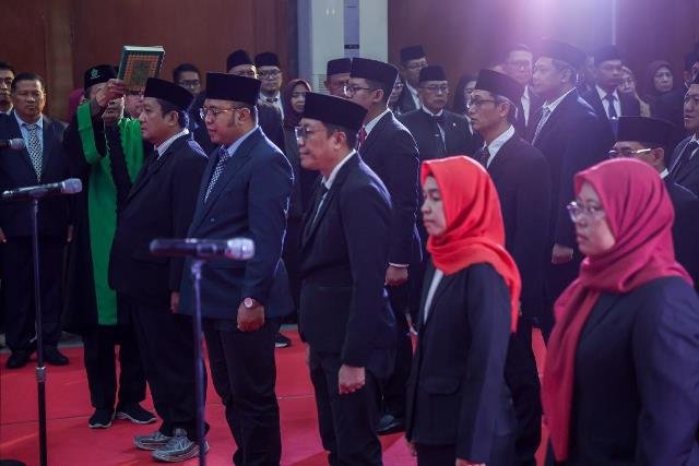 Mutasi Lurah Tambak Wedi Jadi Sorotan