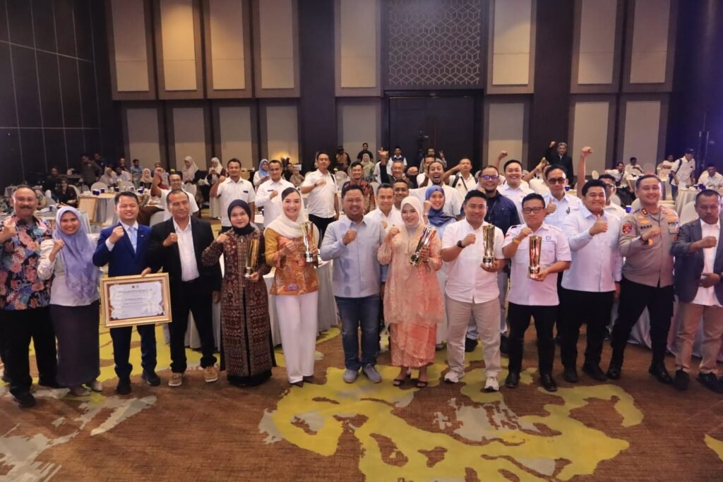 Kolaborasi PWI Gresik dan DPRD, Apresiasi Tokoh Inspiratif di Giri Pancasuar Awards