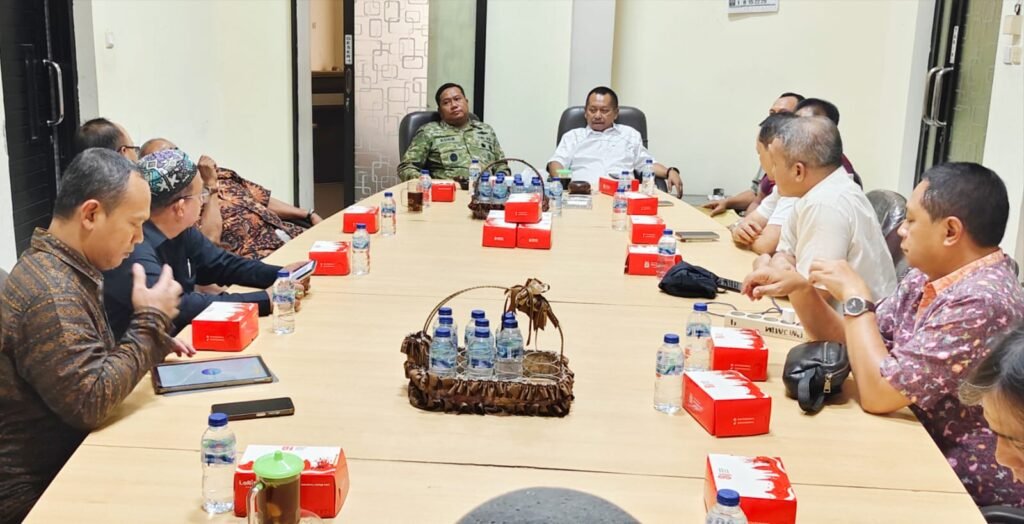 Danrem 084/Bhaskara Jaya Silaturahmi ke PWI Jatim, Perkuat Kemitraan TNI dan Pers