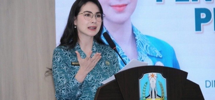 PKK Sidoarjo Dilatih Bikin Hantaran, Arumi Bachsin Dorong Jadi Bisnis