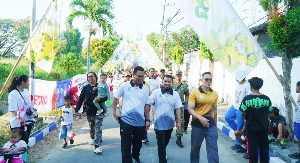Dukung Hidup Sehat dan UMKM, Petrokimia Gresik Gelar Jalan Sehat di Tiga Daerah