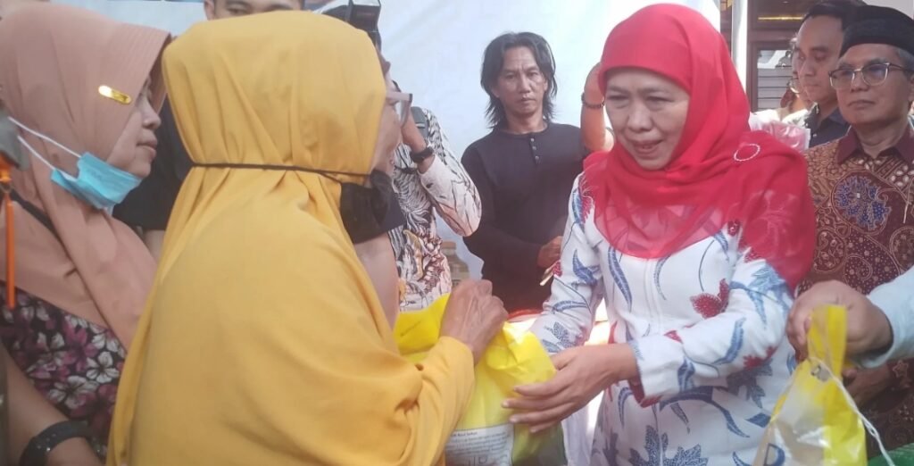 Pasar Murah ke-95 Pemprov Jatim Digelar di Surabaya, Khofifah Fokus Kendalikan Inflasi