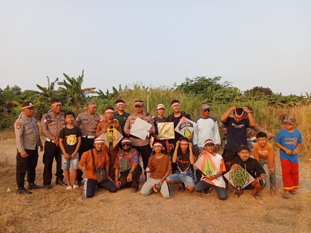 Sambut HUT RI ke-81, Warga Sidokerto Gelar Lomba Layang-Layang Kite Fighter
