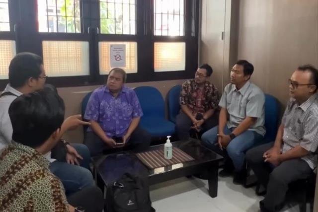 Catut Nama DSDABM di Truk Proyek, Kontaktor Ditegur Pemkot Surabaya