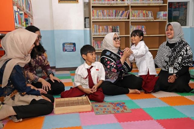 Bunda Rini Inginkan Minat Baca Anak Meningkat