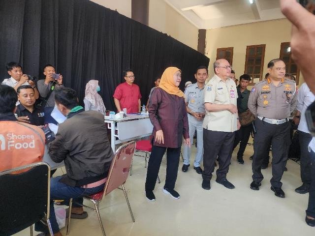Gubernur Jatim Sosialisasikan Pembebasan PKB untuk Ojol