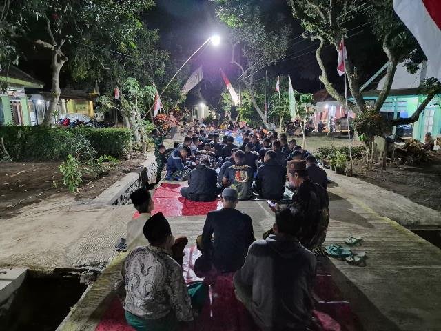 Satgas TMMD dan Warga Ledok Tempuro Lumajang Gelar Doa Bersama