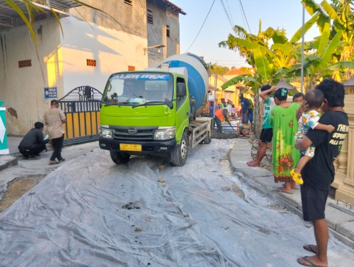 Kawal Mutu Konstruksi, Dinas PUPR Sampang Terapkan Pengawasan Ketat di Jalan Salak