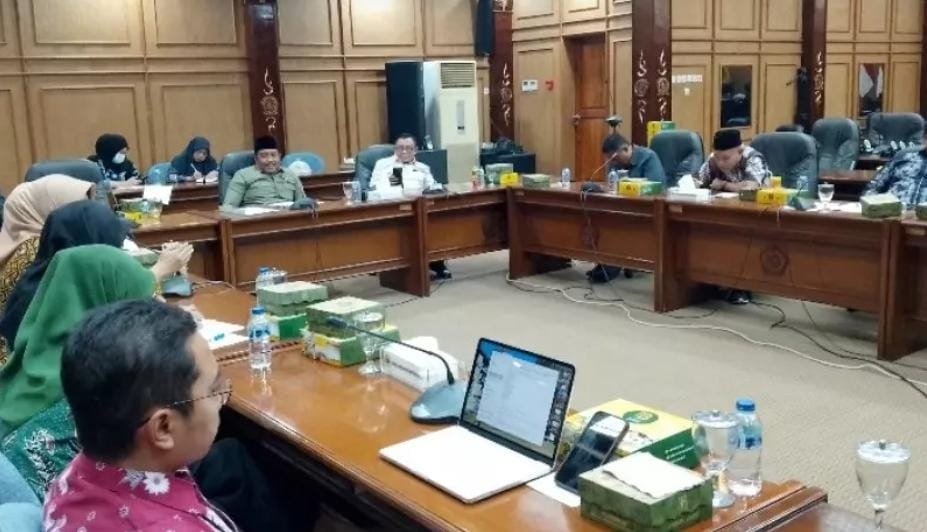 Keracunan MBG Sidoarjo, DPRD dan GMPK Desak Audit Seluruh SPPG