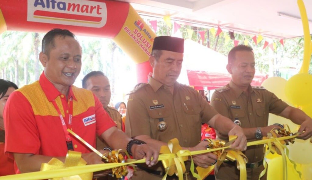 Pemkab Madiun Gandeng Alfamart, Hampir 200 Produk UMKM Masuk Ritel Modern
