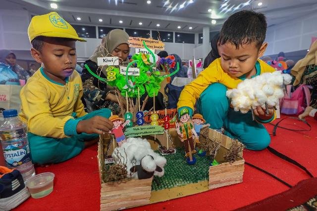 Ratusan Satuan PAUD Surabaya Diajari Sulap Sampah