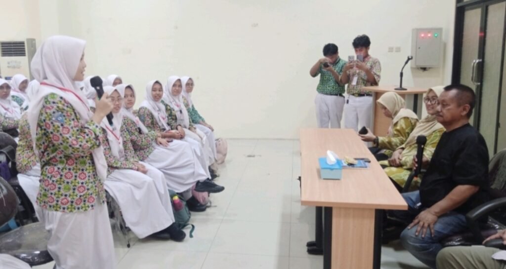 Kunjungi PWI Jatim, 75 Siswa MAN Sidoarjo Dalami Dunia Jurnalistik