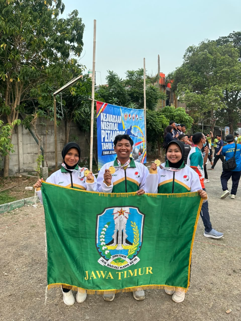Mahasiswa UNESA Juara Beregu Mix Kejurnas Petanque 2026