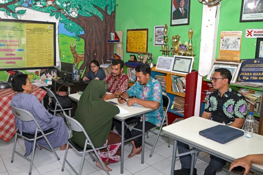 ASN Pemkot Surabaya Mulai Berkantor di Balai RW